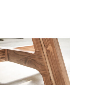 "Base de comedor en concreto y madera en la República Dominicana"