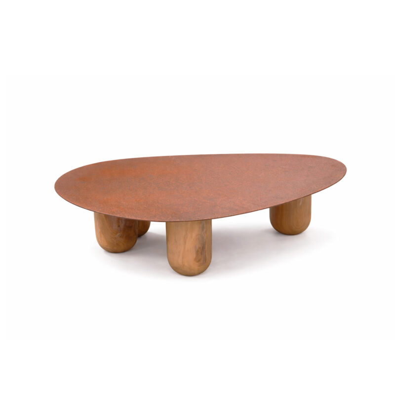 BUQUE organic coffee table with turned wood legs and rust-finished metal top, sculptural asymmetrical design by Gola Home, handcrafted in the Dominican Republic.